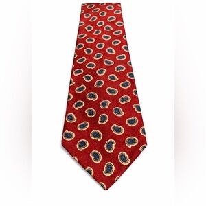 Classic Red Paisley Tie